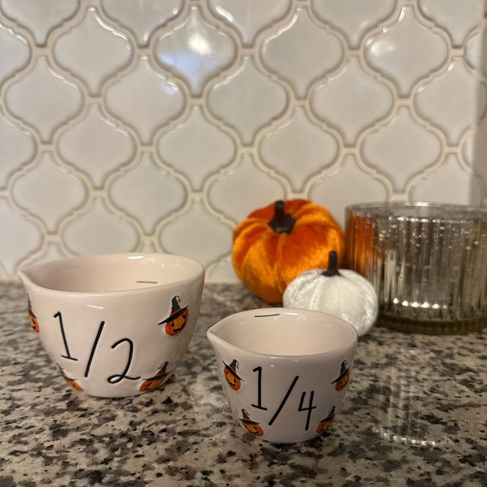 Rae Dunn Halloween Pumpkin Measuring Cups